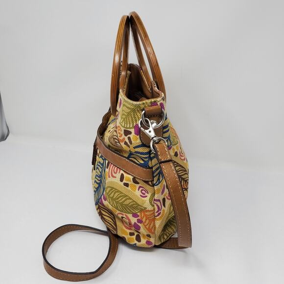 Relic Brand collection Canvas & wooden handle With Crossbody Strap - Picture 5 of 9